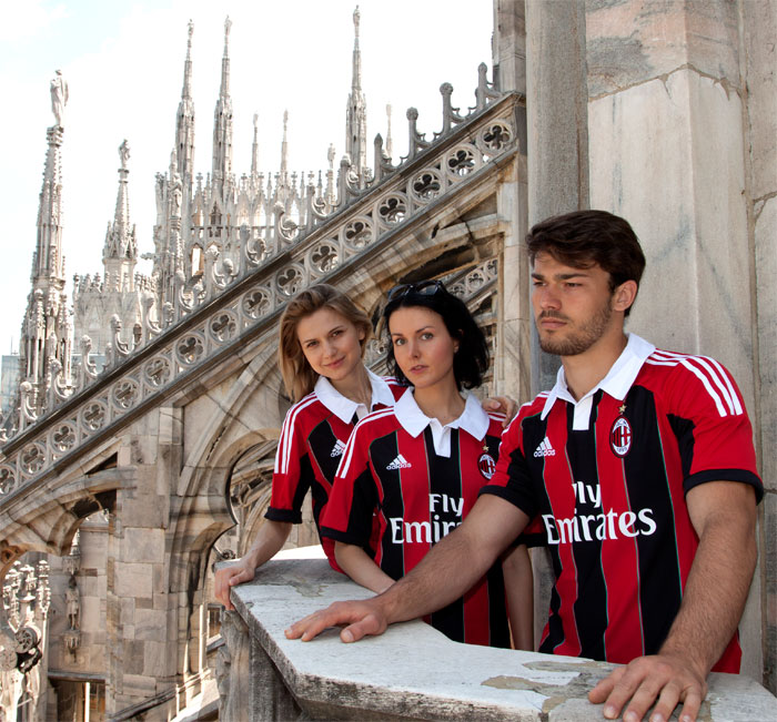 Breddegrad Autonom bejdsemiddel AC Milan hjemme trøje Il Duomo Milano – IDFD Blog