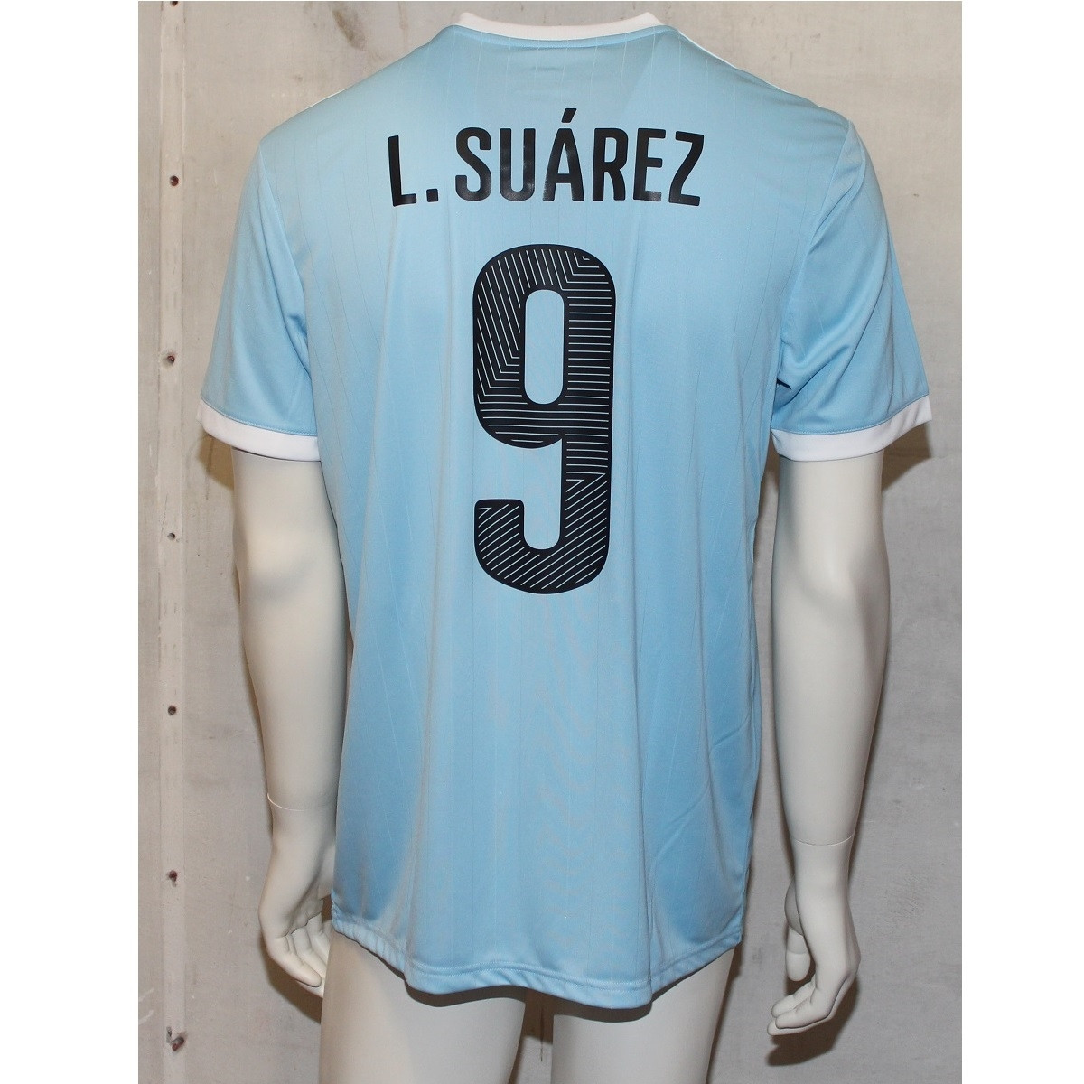 Luis Suarez 9