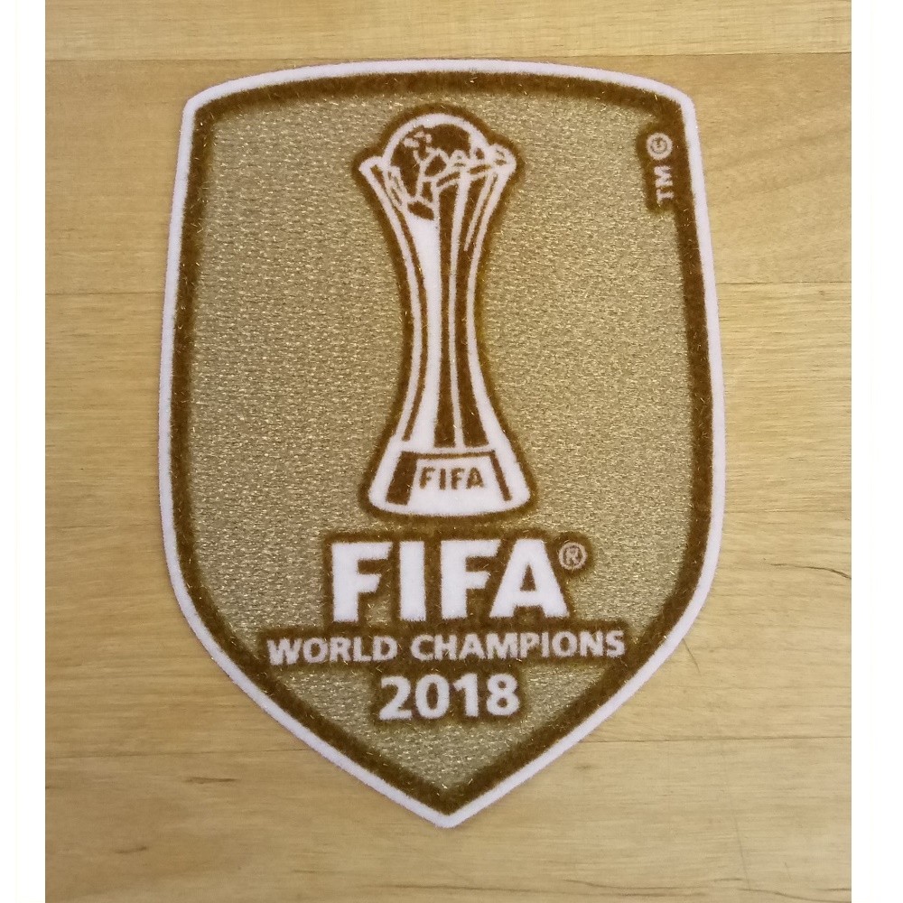 FIFA CWC Champs 2018 Badge - adult