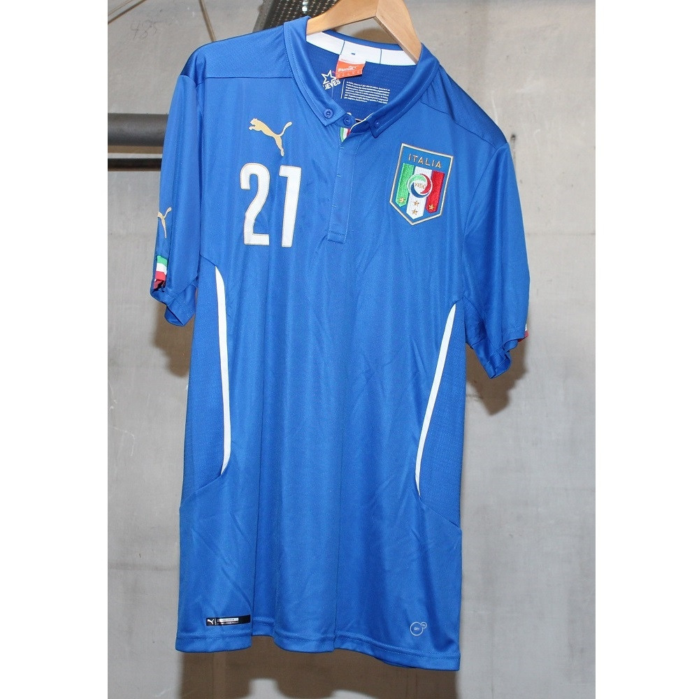 Italy 2014 home kit front number 21