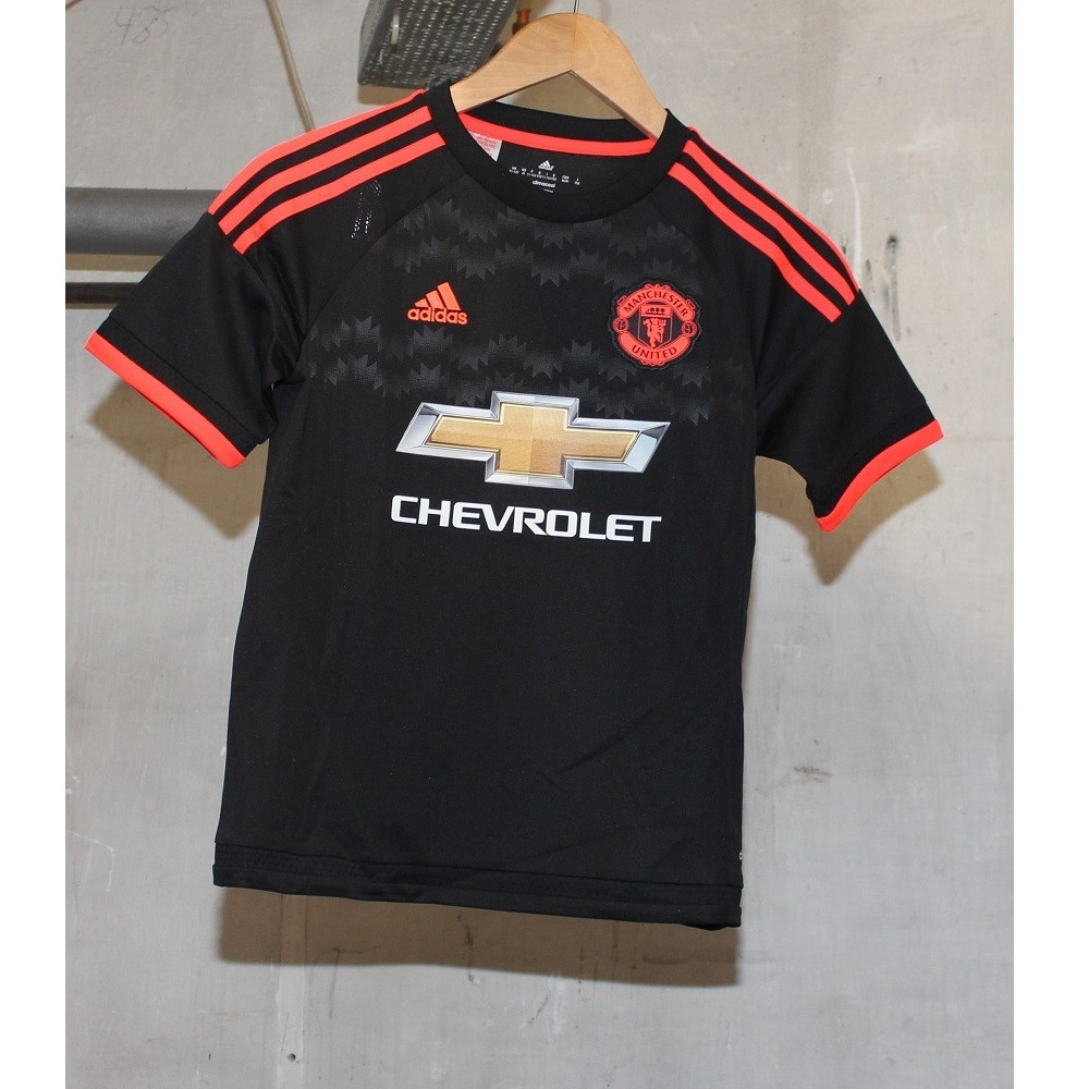 Man Utd 15/16 3rd kit - boys