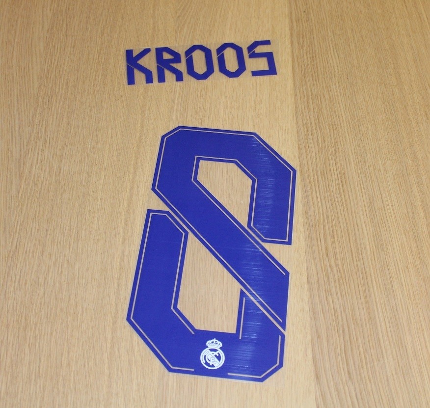 Real Madrid home print 2021/22 - Kroos 8