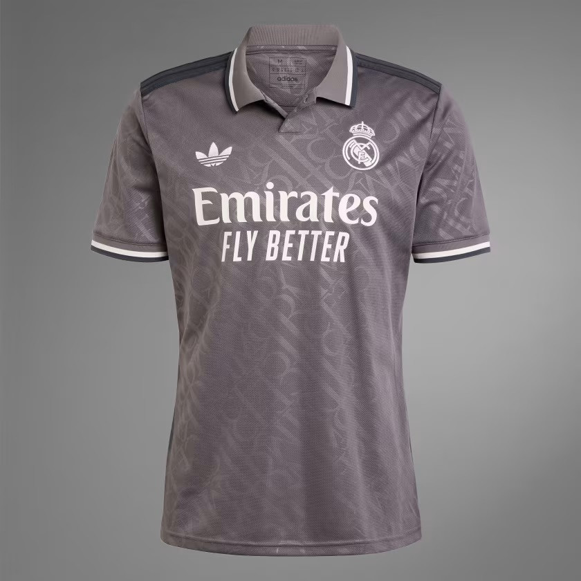 Real Madrid home jersey L/S 2017/18 - WCC
