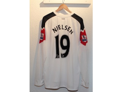 Manchester United away jersey L/S 2010/11 - Nielsen 19