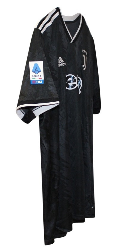 Juve 22/23 away jersey
