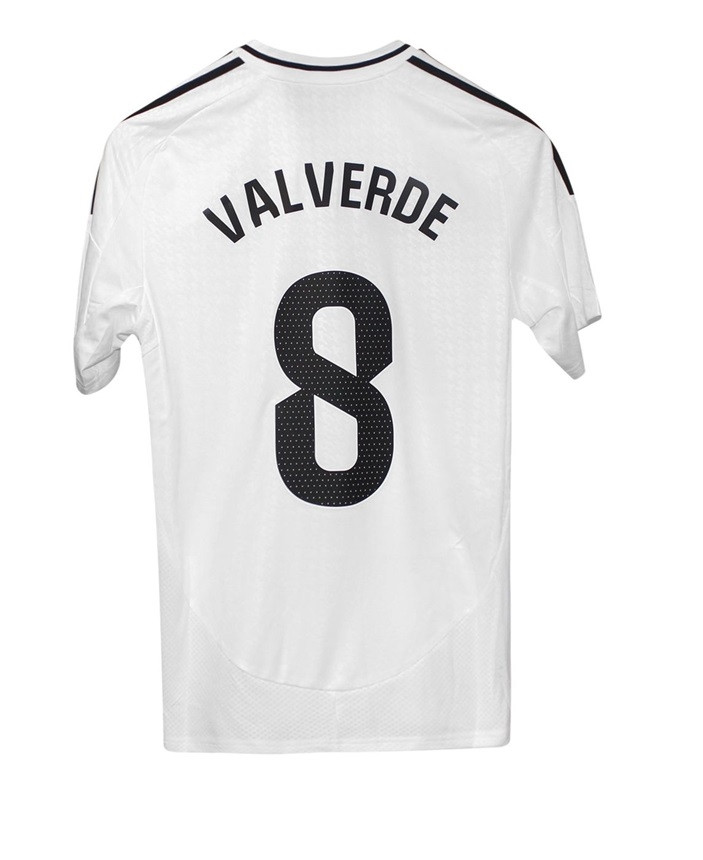 リアル・マドリード VALVERDE 8番ユニフォームLサイズ リアル・マドリード VALVERDE 8番ユニフォームLサイズ Real