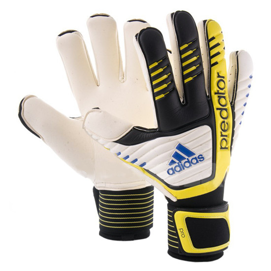 Predator pro goalkeeper gloves - Iker Casillas
