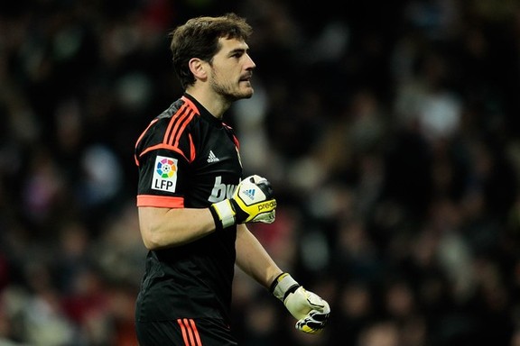 New Iker Casillas gloves 2012 by adidas