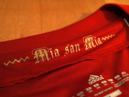 FC Bayern home jersey collar inside Mia San Mia